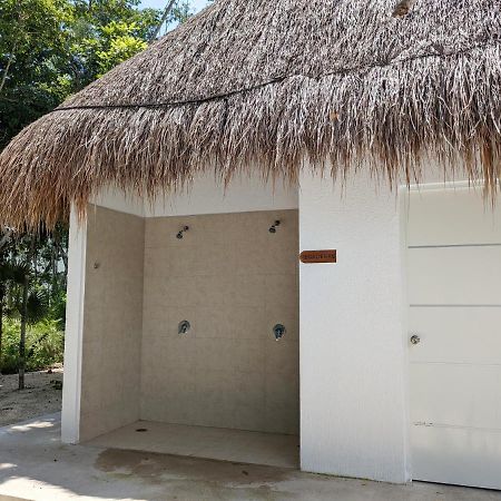 2-Bedroom Condo By The Jungle W/ Swimming Pool ปัวร์โตโมเรลอส ภายนอก รูปภาพ